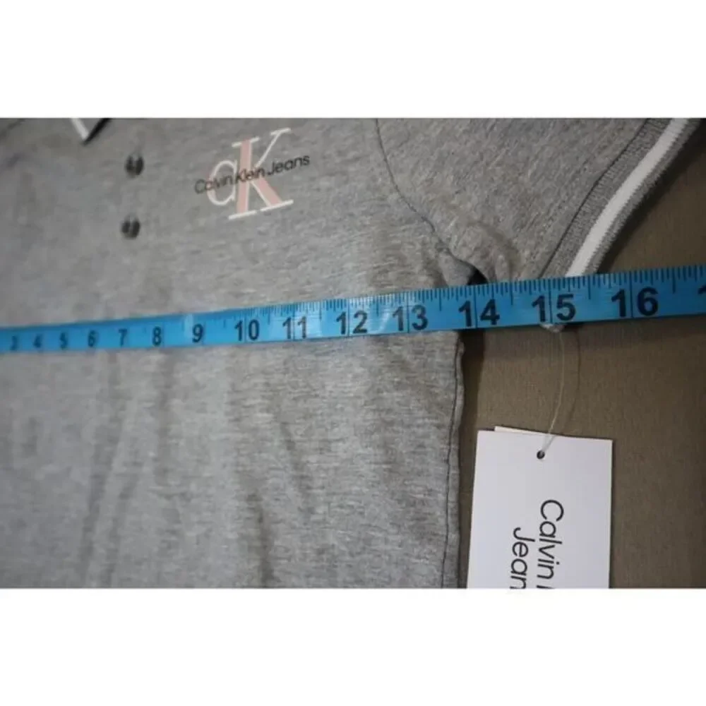 Calvin Klein‎ Jeans Boys Grey and Light Pink 2pc Set Size 5